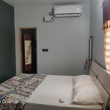 هامبي Lee Homestay المظهر الخارجي الصورة