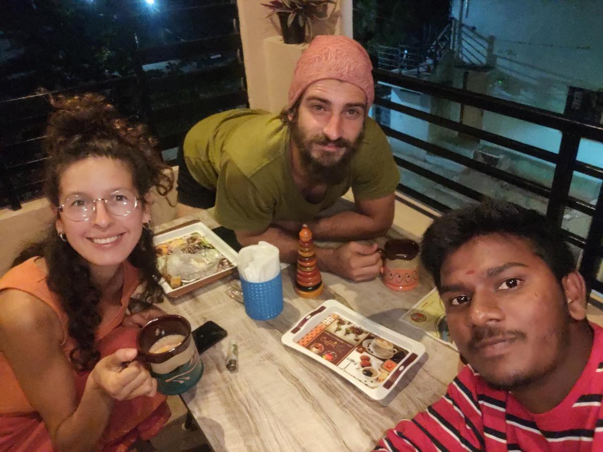 هامبي Lee Homestay المظهر الخارجي الصورة