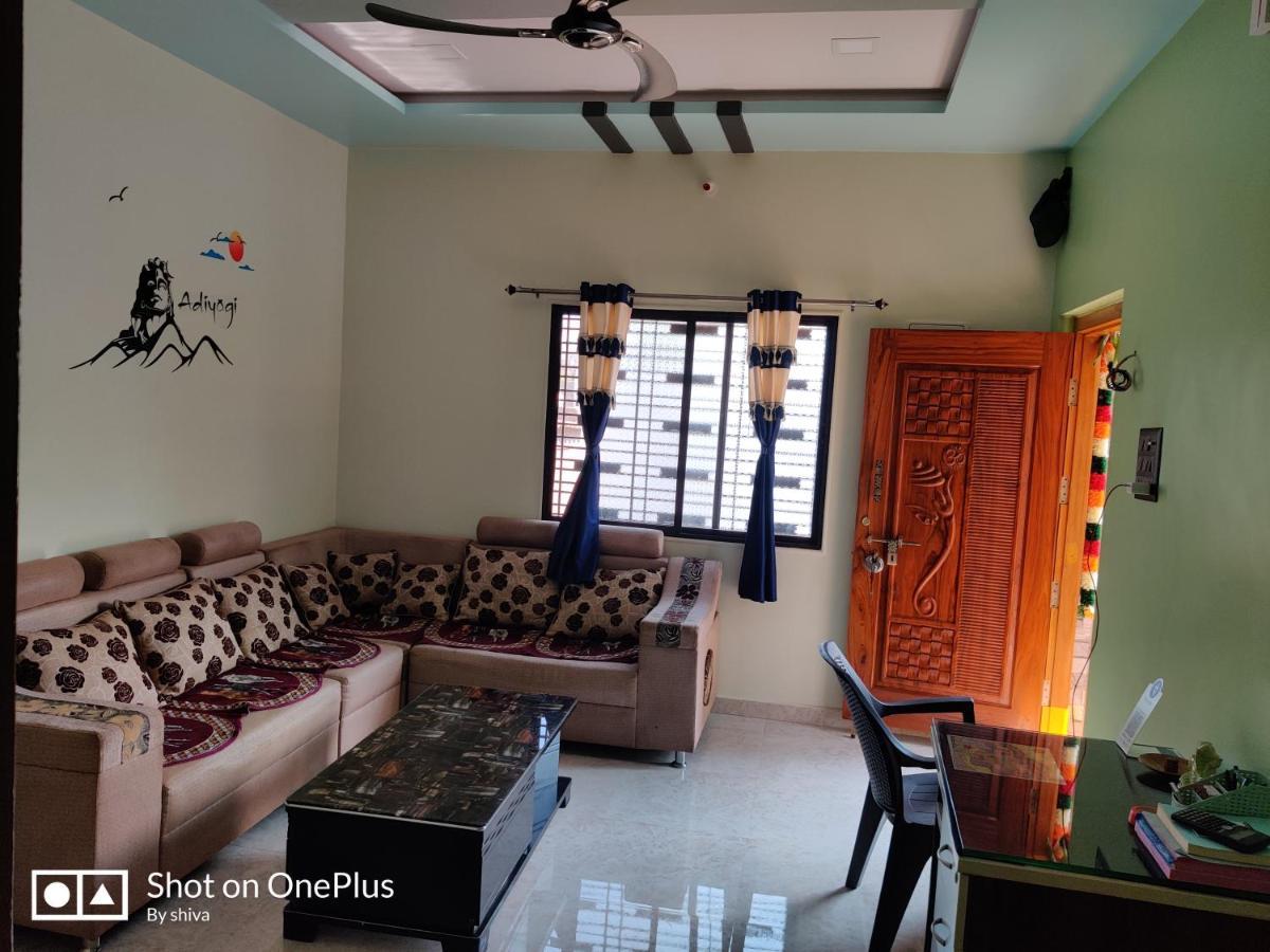 هامبي Lee Homestay المظهر الخارجي الصورة