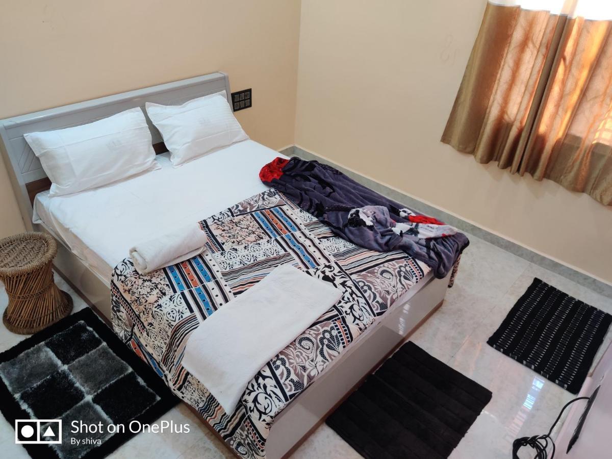 هامبي Lee Homestay المظهر الخارجي الصورة