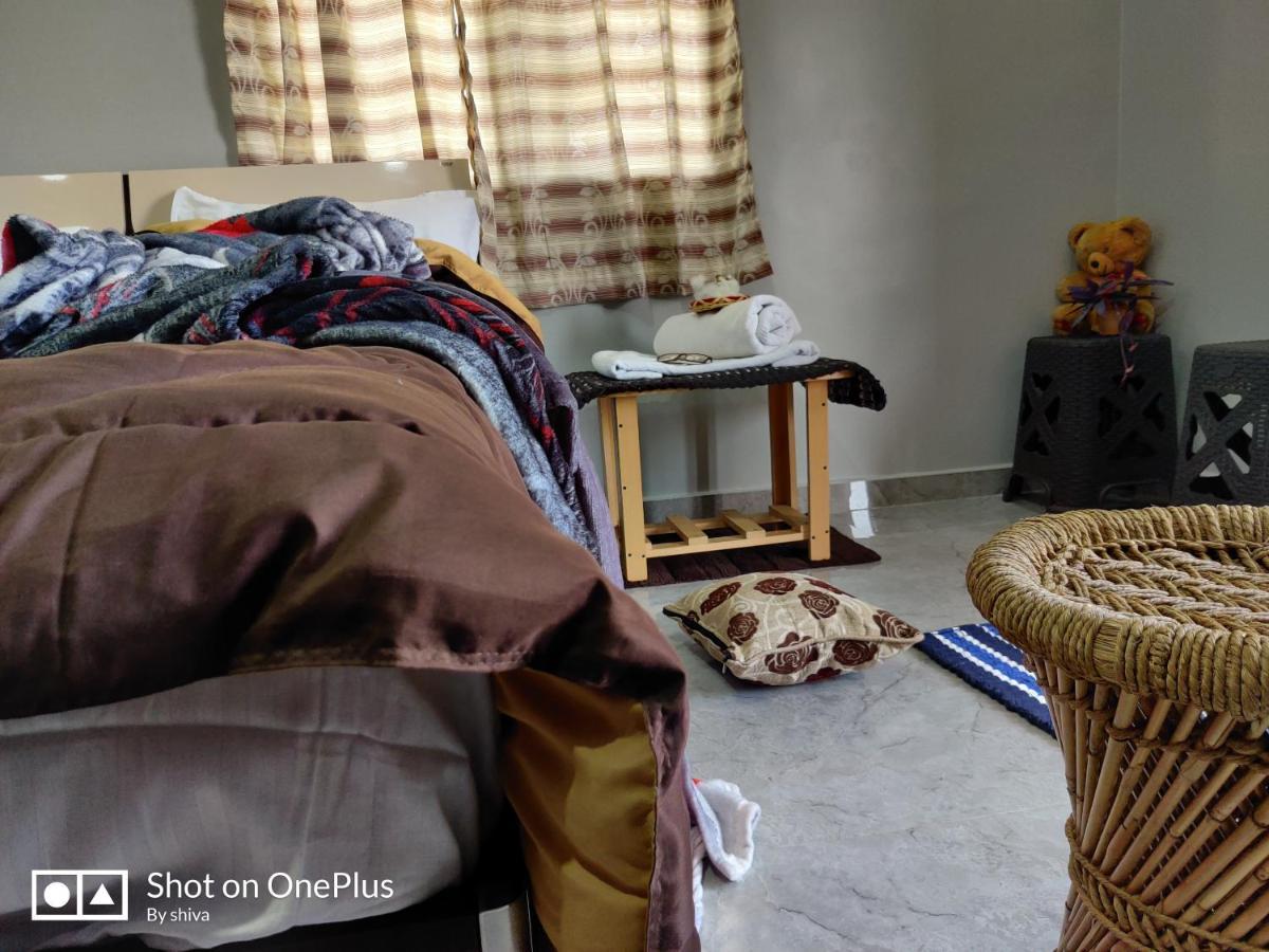هامبي Lee Homestay المظهر الخارجي الصورة