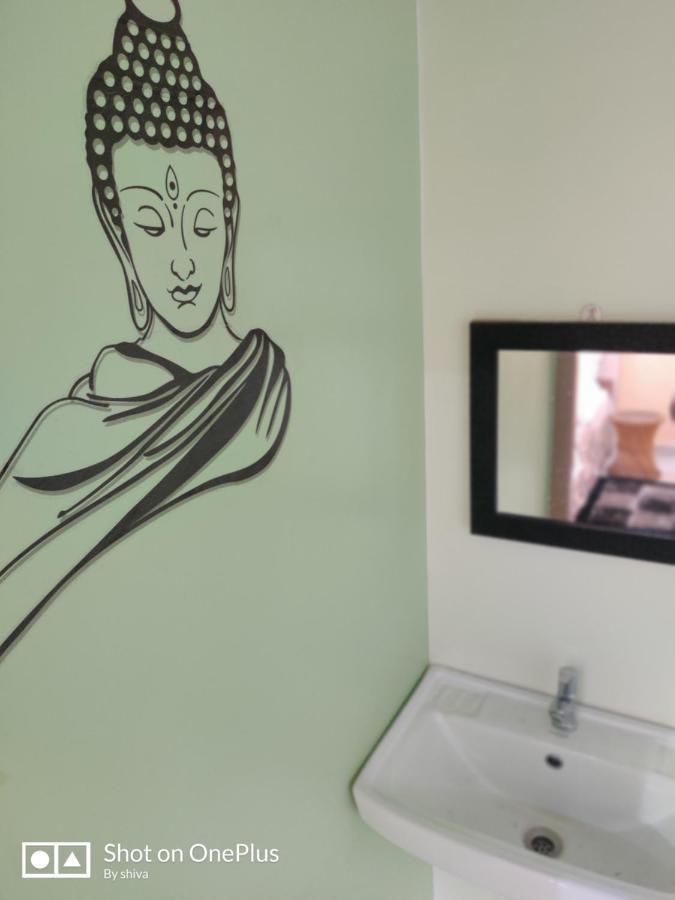 هامبي Lee Homestay المظهر الخارجي الصورة