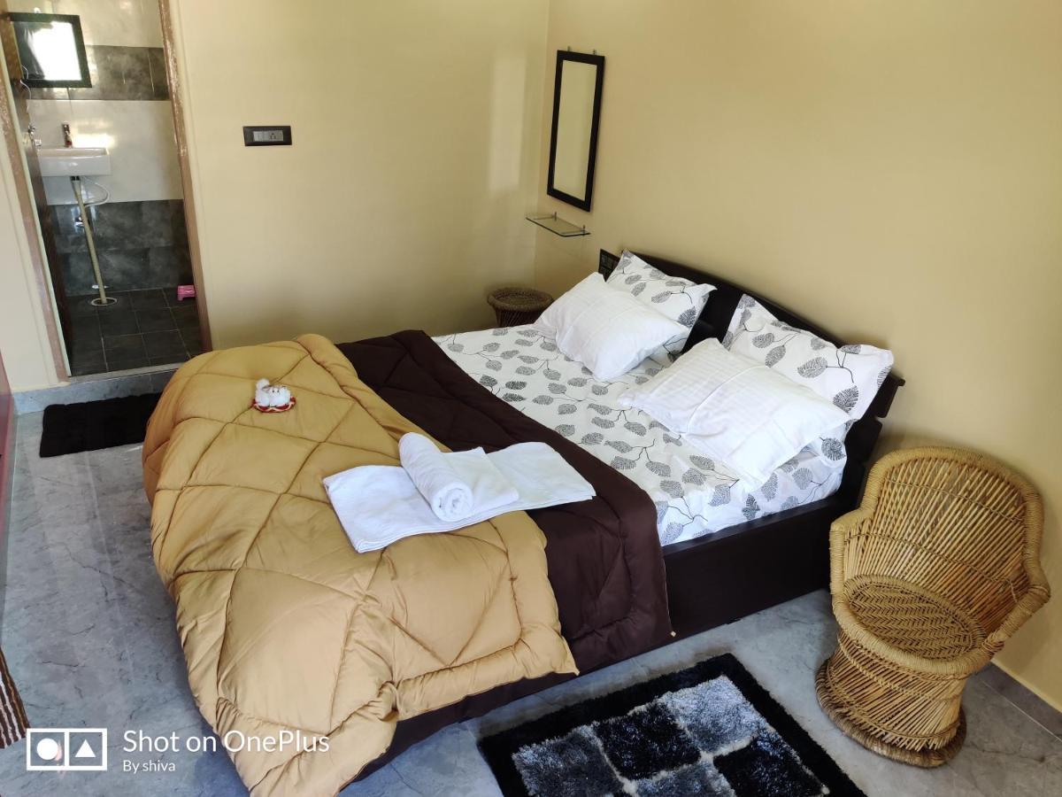 هامبي Lee Homestay المظهر الخارجي الصورة