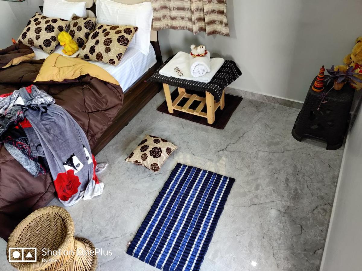 هامبي Lee Homestay المظهر الخارجي الصورة