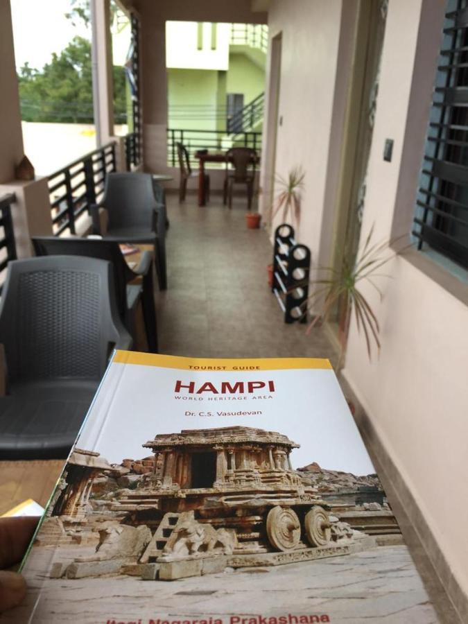 هامبي Lee Homestay المظهر الخارجي الصورة