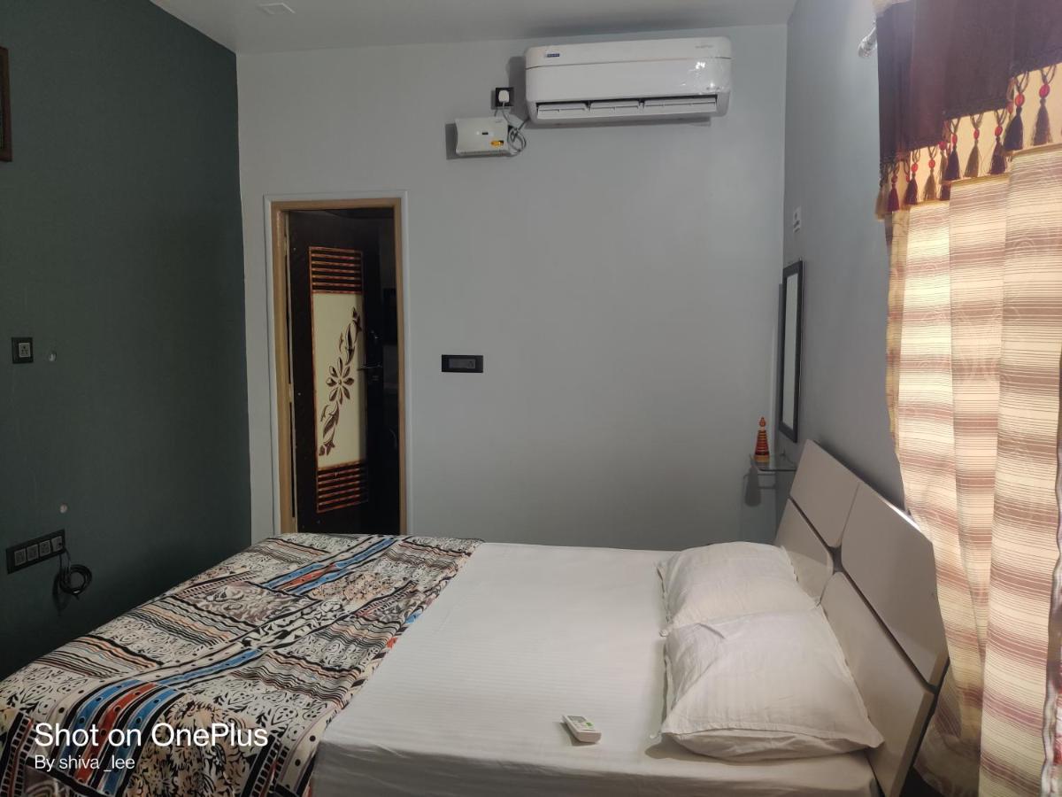 هامبي Lee Homestay المظهر الخارجي الصورة